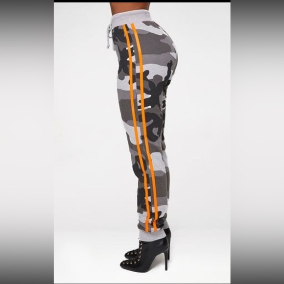 NWT Grey Camo joggers/orange pinstripes on the side with matching Crop Top - Picture 4 of 7